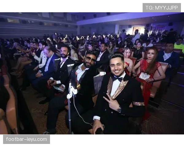 阿尔卡塞尔比赛引爆全球关注,成足球界新兴盛事 阿尔卡塞尔比赛引爆全球关注,成足球界新兴盛事