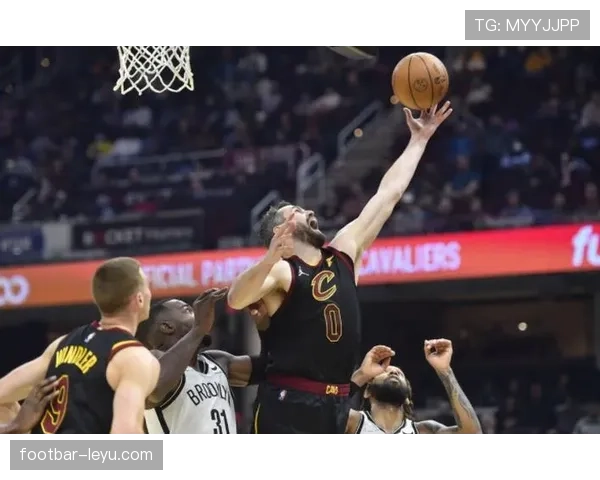 里奥突围战:关键球员闪耀全场,强势逆转演绎精彩逆袭时刻 里奥突围战:关键球员闪耀全场,强势逆转演绎精彩逆袭时刻